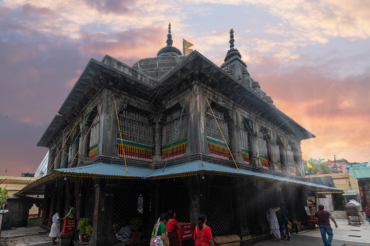 Vishnupad Temple Gaya